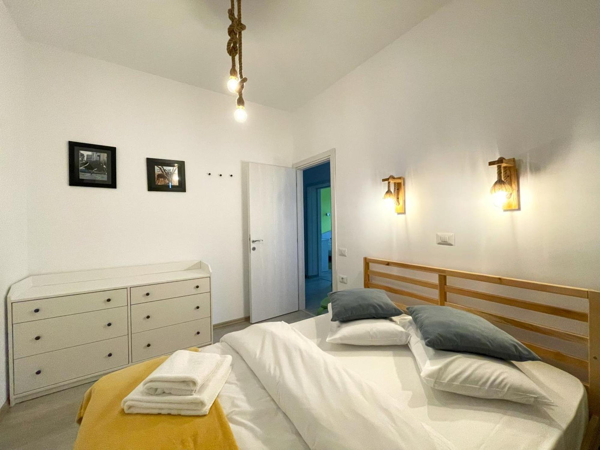 Cozy Riverfront Apartments With Garden And Mountain View Buşteni Екстериор снимка